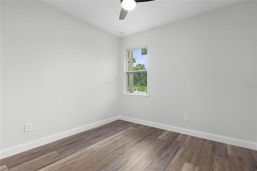 Spacious, unfurnished interior of a new home in , North Port (Image 19).