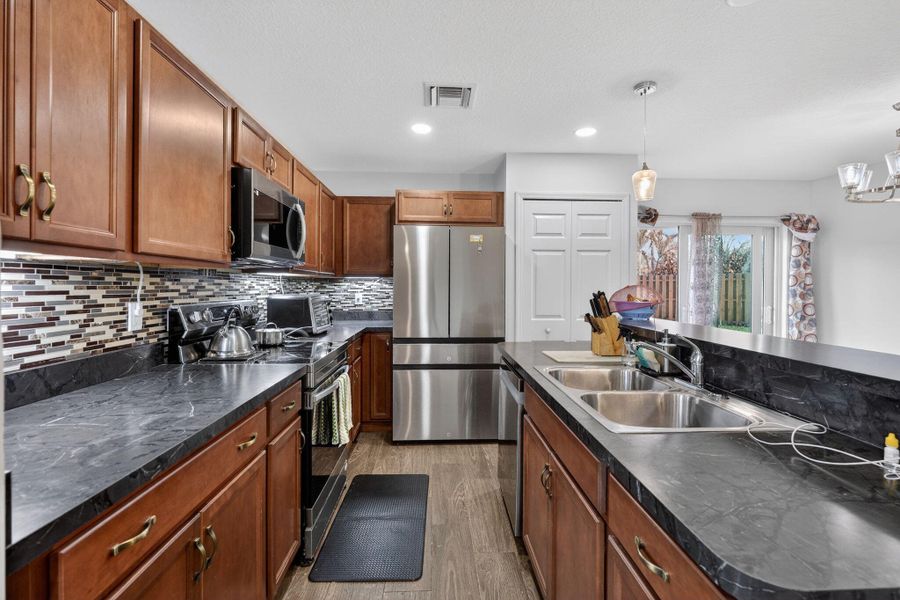 32-web-or-mls-_MLP6471