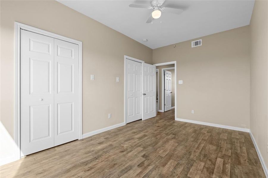 Spacious, unfurnished interior of a new home in , Irving (Image 15).