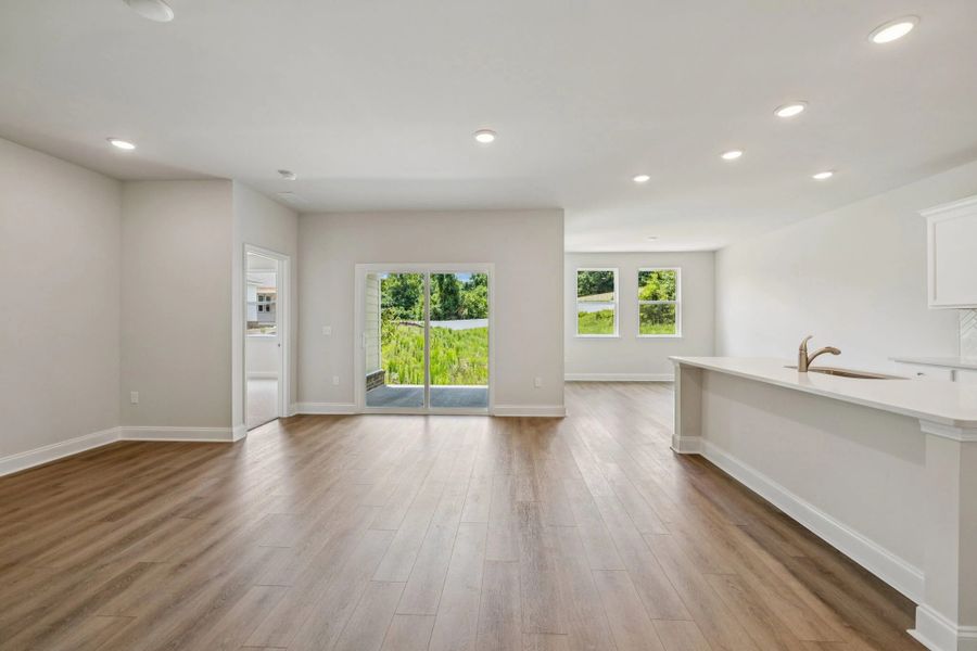 Family Room | For representation purposes only. Options and layout may vary by community and home plan. Family Room | For representation purposes only. Options and layout may vary by community and home plan.