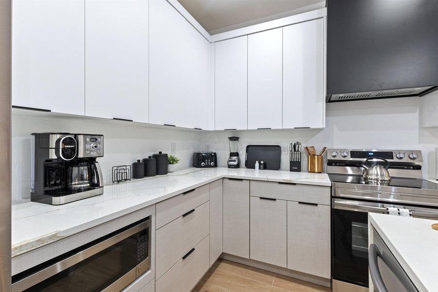 6-web-or-mls-601-sw-3rd-st 6-web-or-mls-601-sw-3rd-st