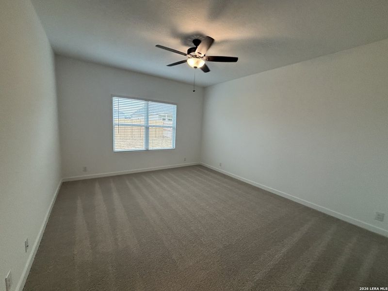 Spacious, unfurnished interior of a new home in Saddlebrook Ranch, Schertz (Image 27).