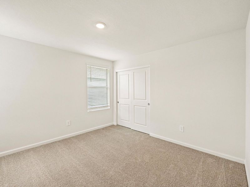 Spacious, unfurnished interior of a new home in Tidewater, Fort Pierce (Image 20).