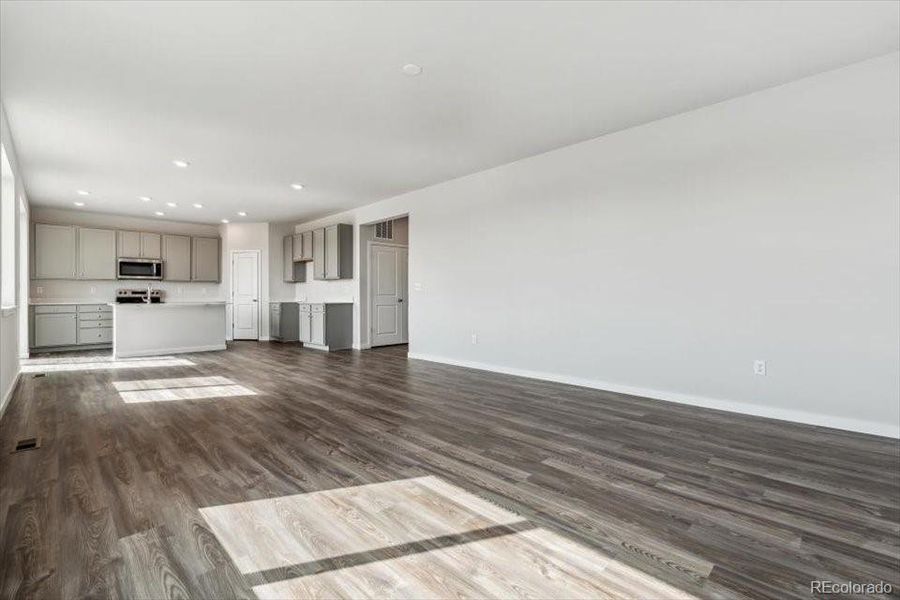 Spacious, unfurnished interior of a new home in Red Barn Meadows, Mead (Image 21).