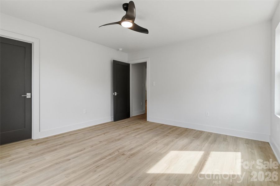 Spacious, unfurnished interior of a new home in , Charlotte (Image 26).