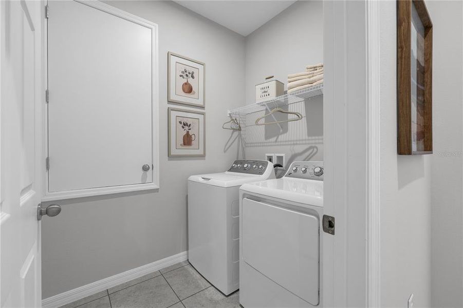 Furnished interior view inside a new home in Scenic Terrace, Lake Hamilton (Image 14).