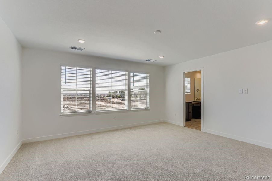 Spacious, unfurnished interior of a new home in Brighton Crossings: The Grand Collection, Brighton (Image 10).