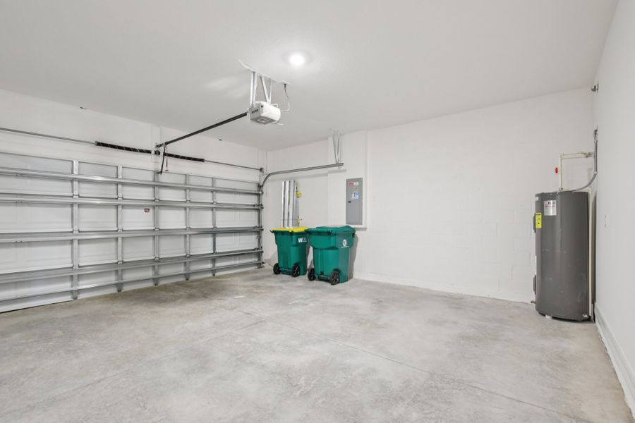 Representative unfurnished interior of a home built from the Melody by Maronda Homes in Port St. John, Cocoa (Image 33).