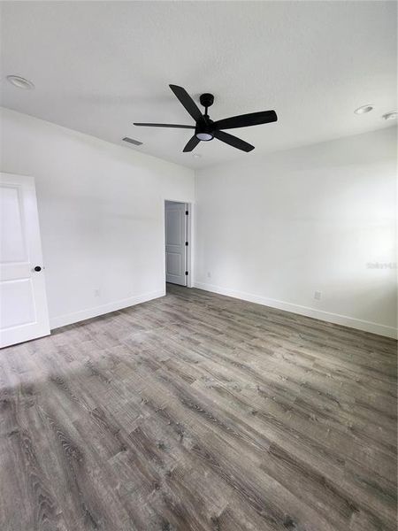 Spacious, unfurnished interior of a new home in , Tampa (Image 30). Spacious, unfurnished interior of a new home in , Tampa (Image 30).