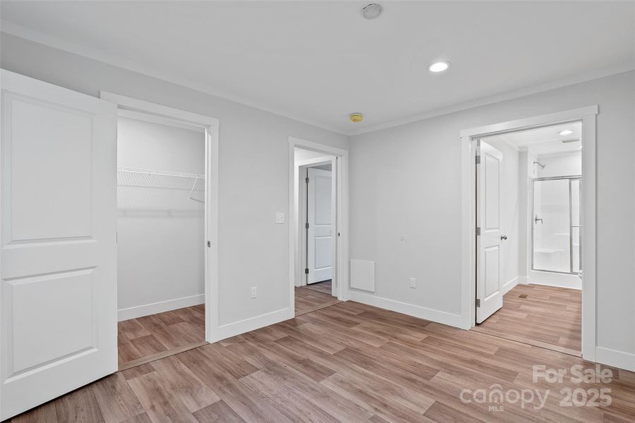 Spacious, unfurnished interior of a new home in , Burnsville (Image 19).