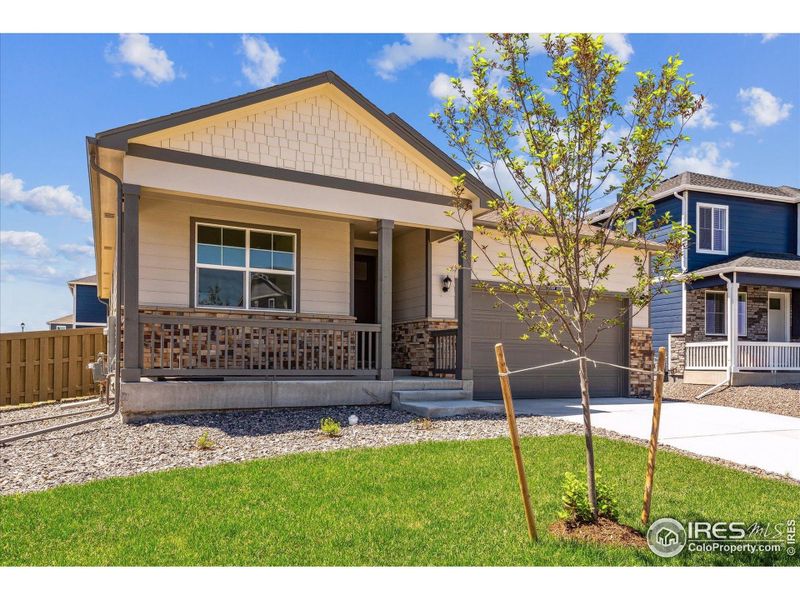 Exterior details and patio area of a home in Vista Meadows, Fort Lupton (Image 1). Exterior details and patio area of a home in Vista Meadows, Fort Lupton (Image 1).