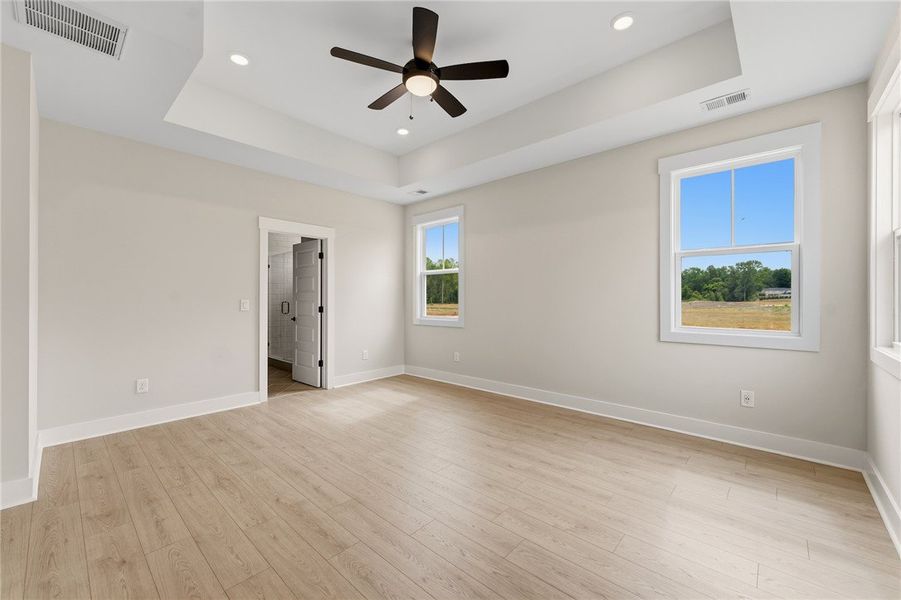 Spacious, unfurnished interior of a new home in Saratoga Oaks, Williamston (Image 22). Spacious, unfurnished interior of a new home in Saratoga Oaks, Williamston (Image 22).