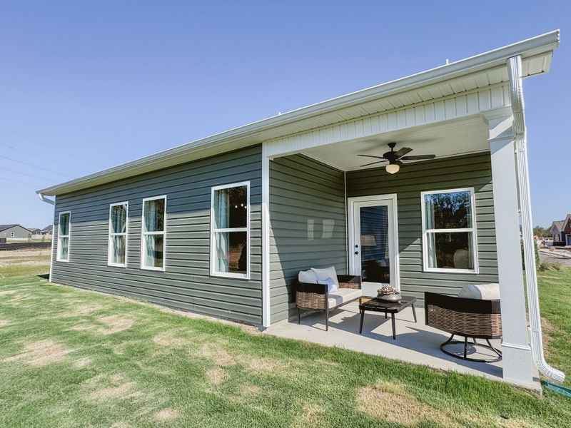 Exterior details and patio area of a home in Jackson Hills, Clarksville (Image 2).