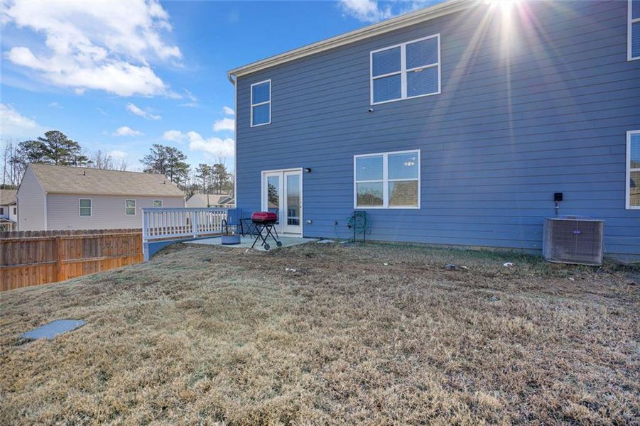 Exterior details and patio area of a home in , Dallas (Image 3).