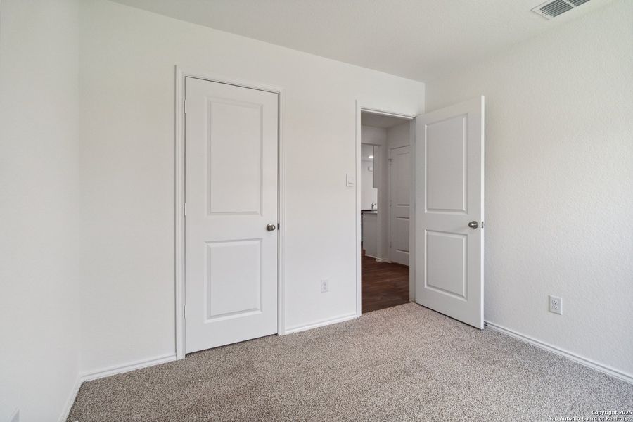 Spacious, unfurnished interior of a new home in Avenida, Converse (Image 12). Spacious, unfurnished interior of a new home in Avenida, Converse (Image 12).