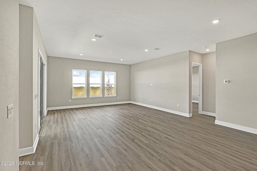 Spacious, unfurnished interior of a new home in Discover 55+ Living at Silverleaf, St. Augustine (Image 13).