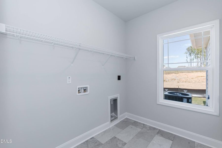 Spacious, unfurnished interior of a new home in Kelly Farms, Lillington (Image 20). Spacious, unfurnished interior of a new home in Kelly Farms, Lillington (Image 20).