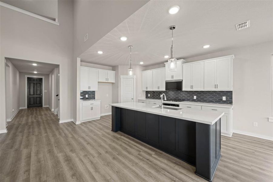 6924 Deadwood- Kitchen-1 6924 Deadwood- Kitchen-1