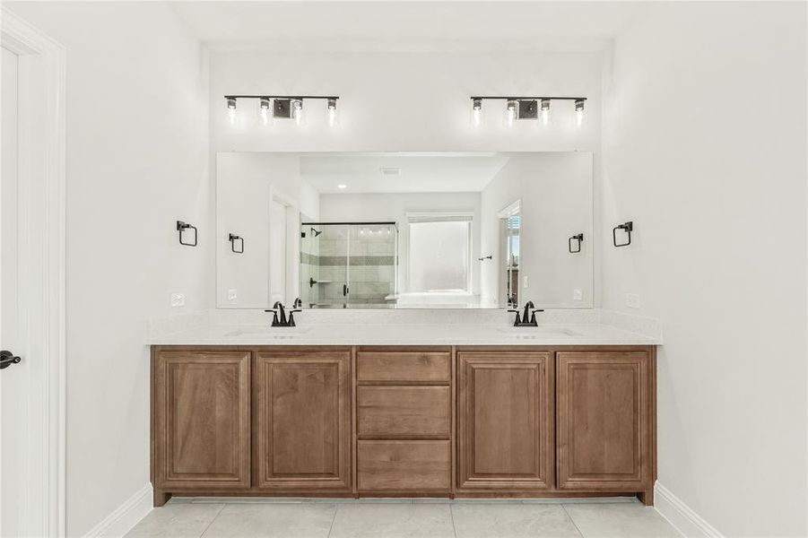 Furnished interior view inside a new home in Liberty, Melissa (Image 12).
