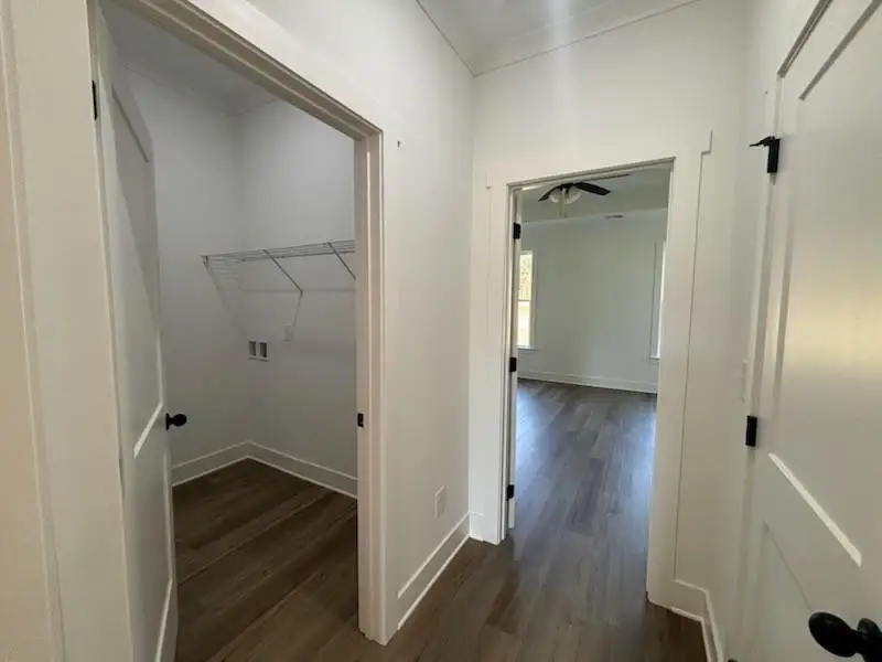 Image 33 of a home in Pinegate.