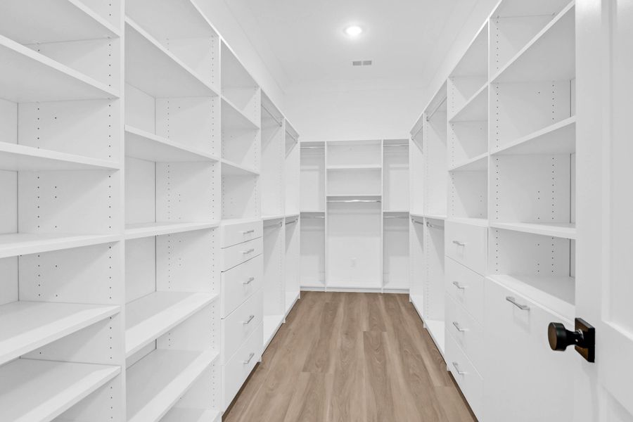 Image 41 of a home in .