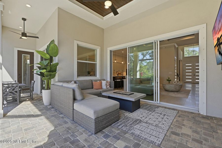 Exterior details and patio area of a home in , Palm Coast (Image 3).