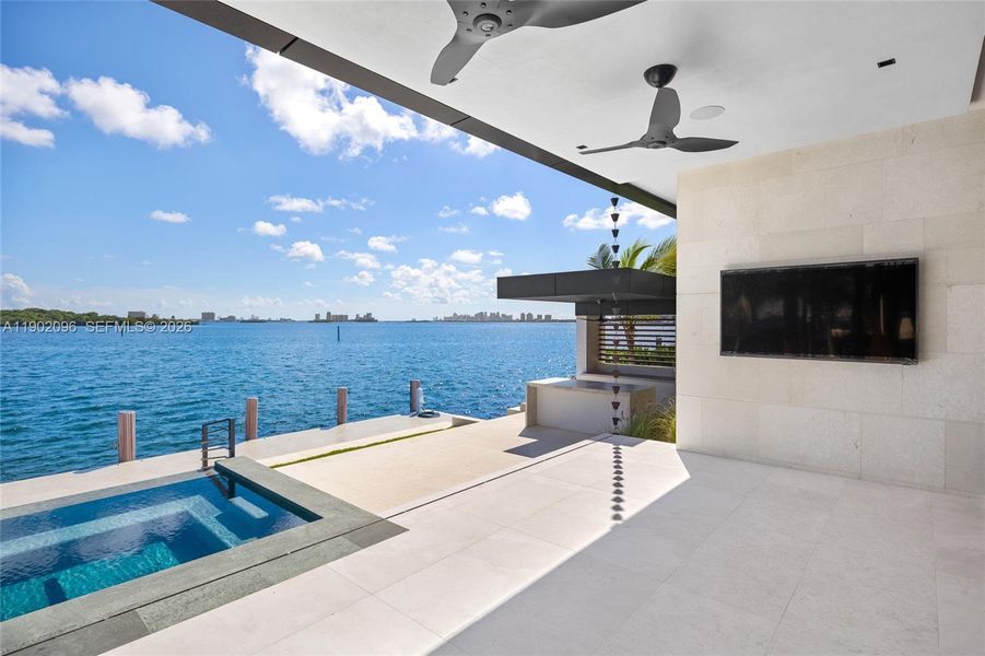 Exterior details and patio area of a home in , North Miami (Image 28).