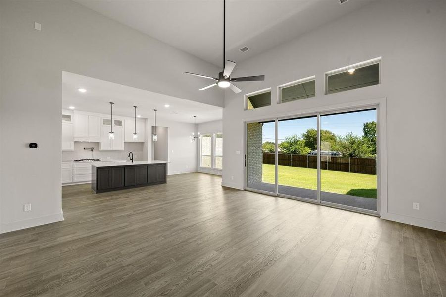 Spacious, unfurnished interior of a new home in Broadmoor Estates, Ovilla (Image 29). Spacious, unfurnished interior of a new home in Broadmoor Estates, Ovilla (Image 29).
