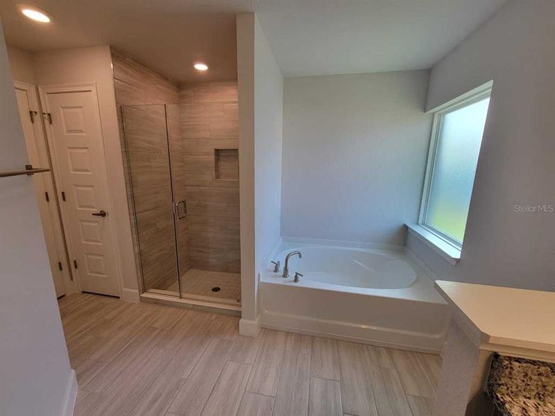 Furnished interior view inside a new home in Ocala Crossings South, Ocala (Image 9).