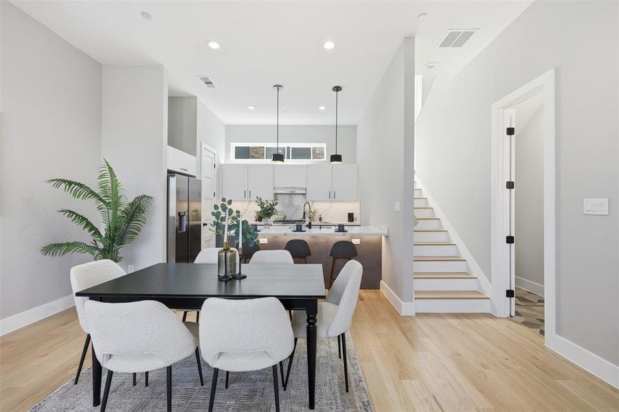 Furnished interior view inside a new home in , Dallas (Image 8).