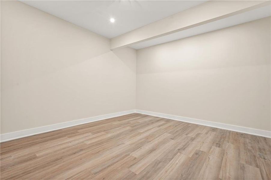 Spacious, unfurnished interior of a new home in , Atlanta (Image 23).