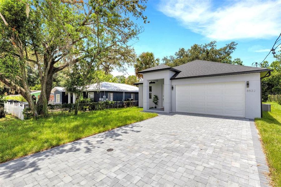 Exterior details and patio area of a home in , Tampa (Image 31).