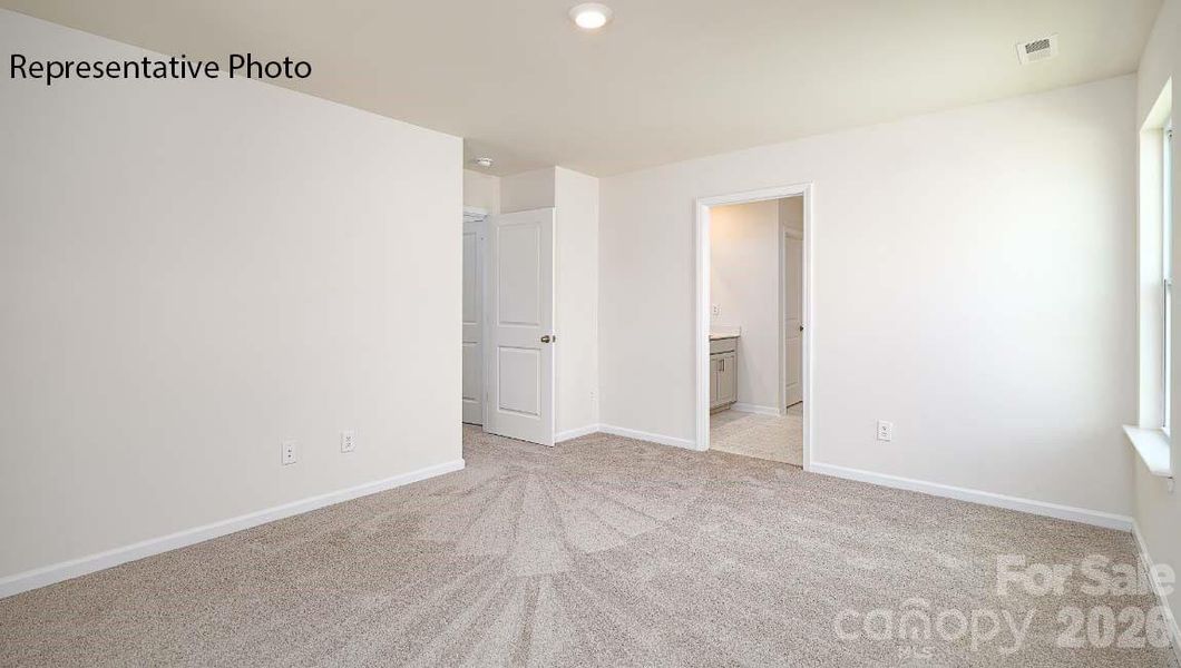 Spacious, unfurnished interior of a new home in Huffman Ridge, Hickory (Image 20).