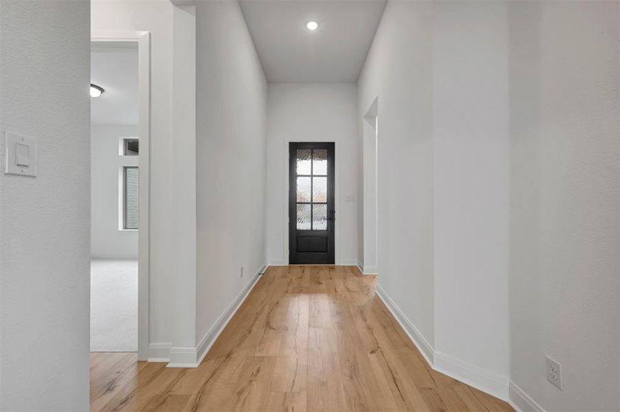 Spacious, unfurnished interior of a new home in Terraces – Estates, Rockwall (Image 16). Spacious, unfurnished interior of a new home in Terraces – Estates, Rockwall (Image 16).