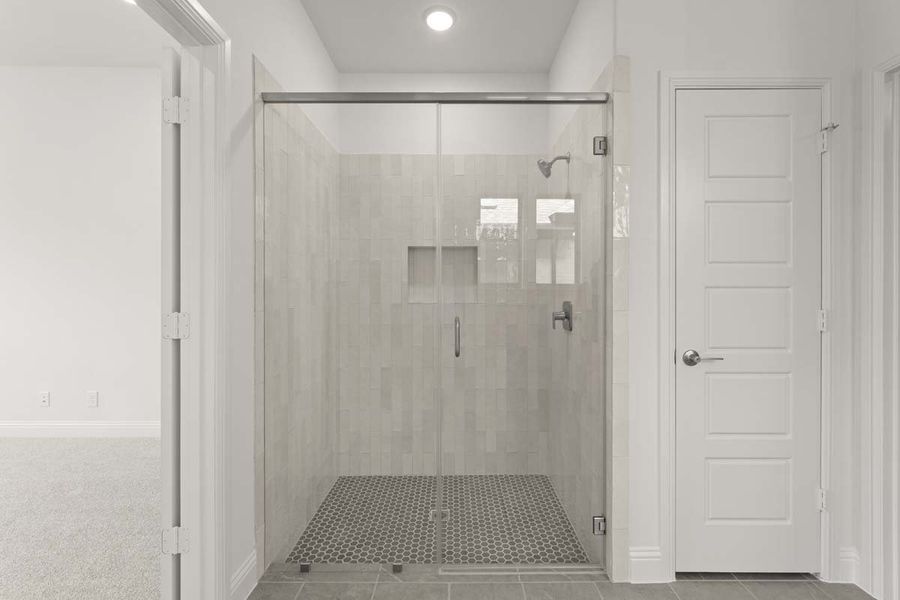 Spacious, unfurnished interior of a new home in Meadow Run, Melissa (Image 30).