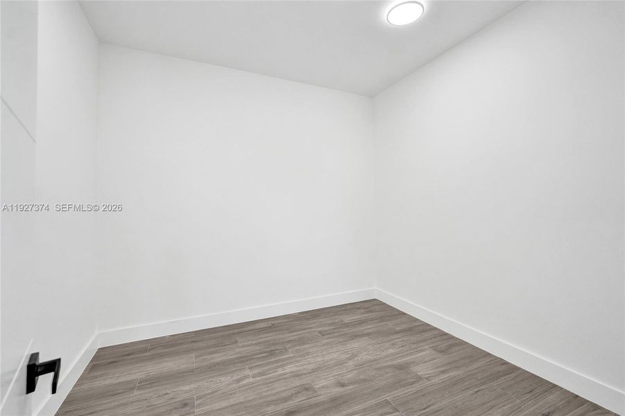 Master Walk In Closet Master Walk In Closet