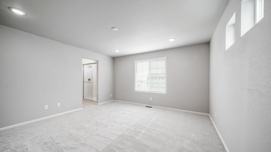 Spacious, unfurnished interior of a new home in Reunion, Commerce City (Image 27). Spacious, unfurnished interior of a new home in Reunion, Commerce City (Image 27).