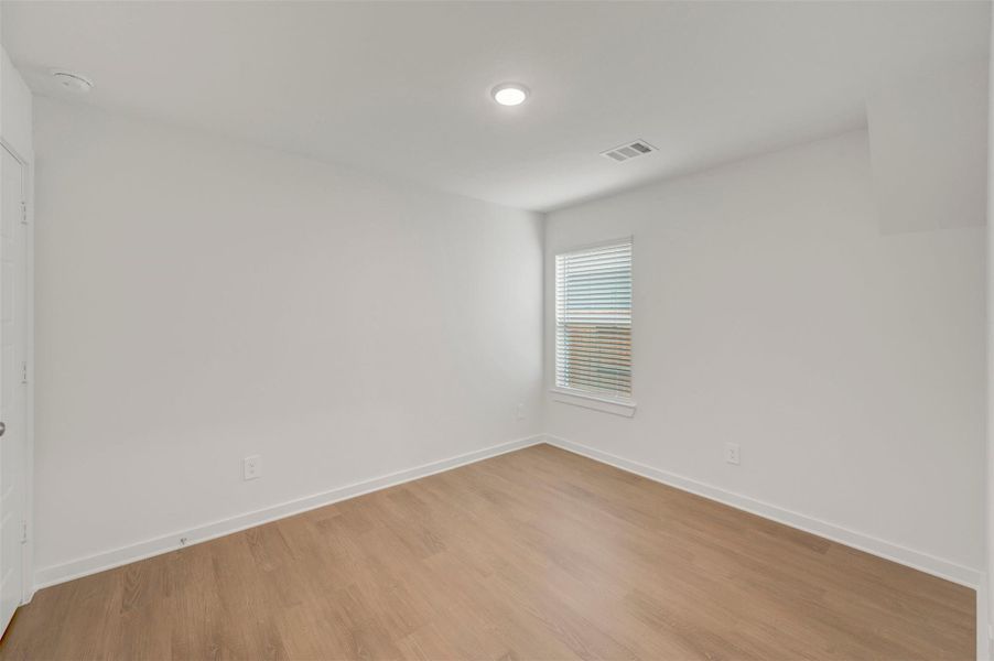 Spacious, unfurnished interior of a new home in Sorella, Tomball (Image 21). Spacious, unfurnished interior of a new home in Sorella, Tomball (Image 21).