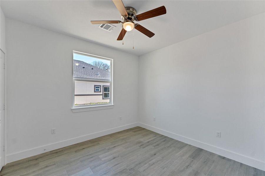 Spacious, unfurnished interior of a new home in , Montgomery (Image 9).