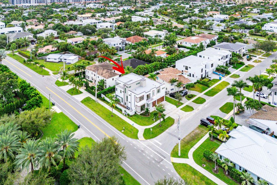 Furnished interior view inside a new home in , Boca Raton (Image 7).