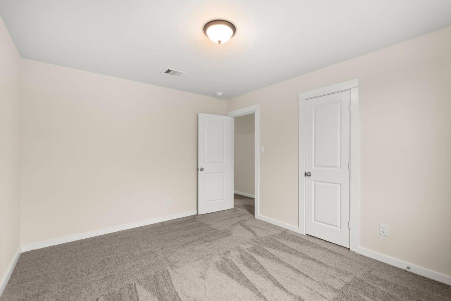 Spacious, unfurnished interior of a new home in Santa Fe, Cleveland (Image 22). Spacious, unfurnished interior of a new home in Santa Fe, Cleveland (Image 22).