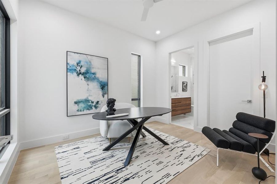 Furnished interior view inside a new home in , Dallas (Image 10).