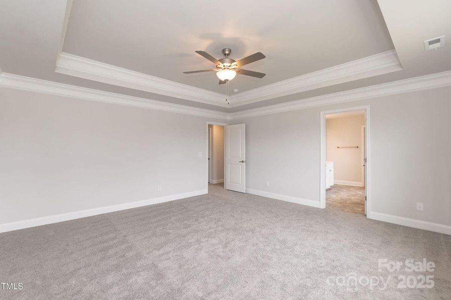 Spacious, unfurnished interior of a new home in Northlake, Statesville (Image 25).
