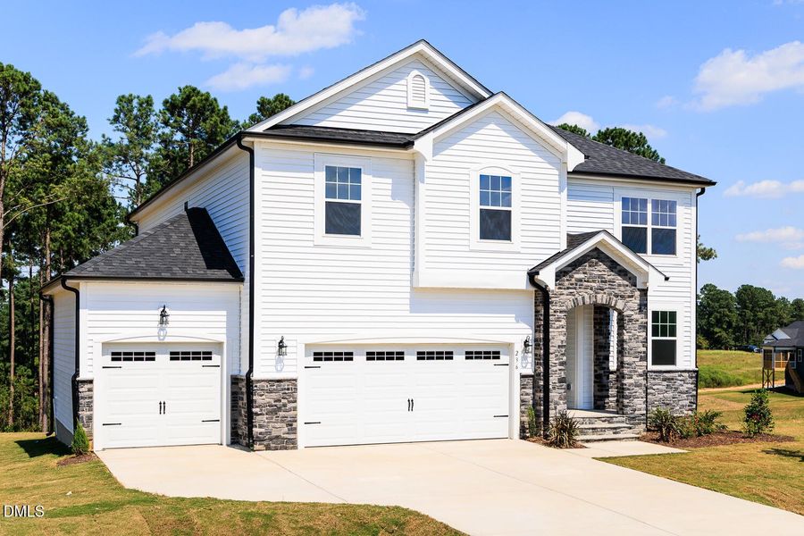 PRC-Lot8-Voyageur_QMI (1)