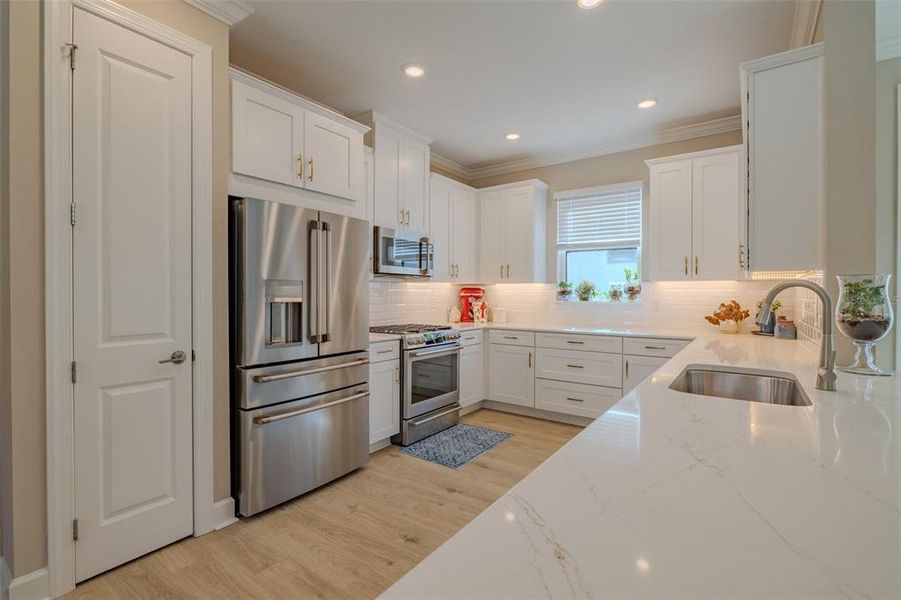 Furnished interior view inside a new home in , Wesley Chapel (Image 10). Furnished interior view inside a new home in , Wesley Chapel (Image 10).