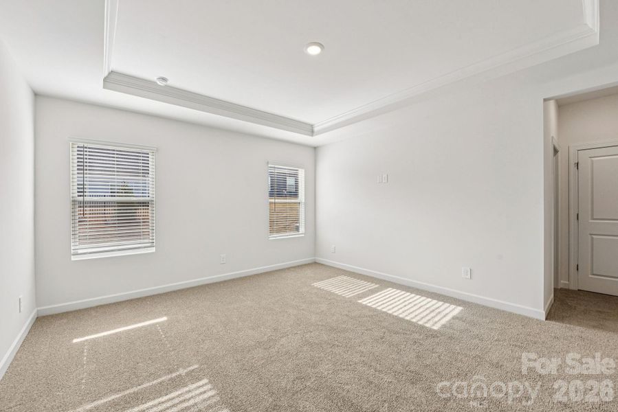 Spacious, unfurnished interior of a new home in Brighton Springs, York (Image 12).