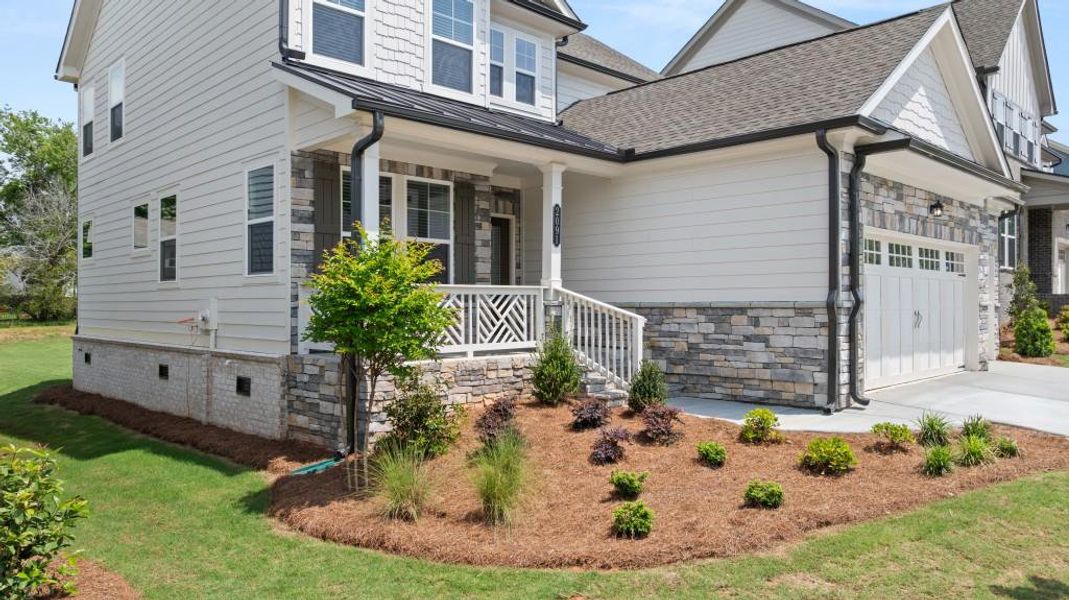 Exterior details and patio area of a home in Willow Creek, Watkinsville (Image 3).