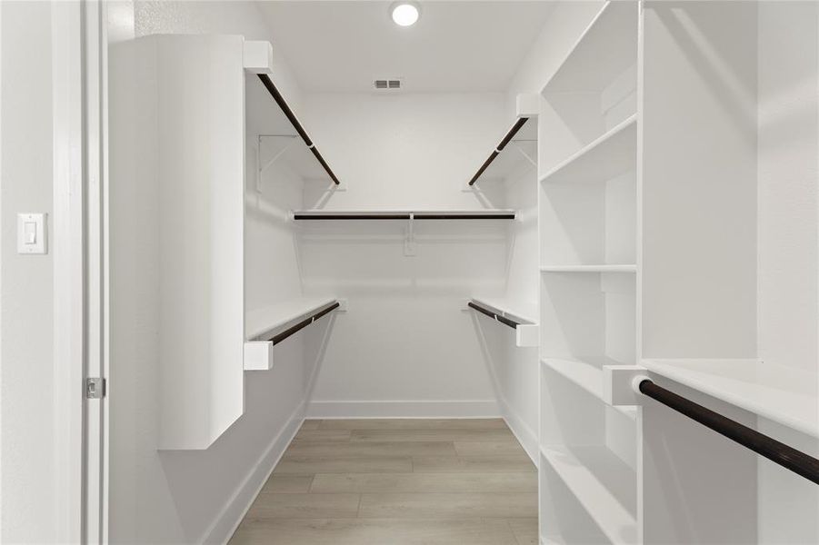 22. 2322 Bell - Closet 22. 2322 Bell - Closet