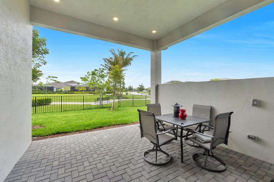 5357 St Armands Way-50