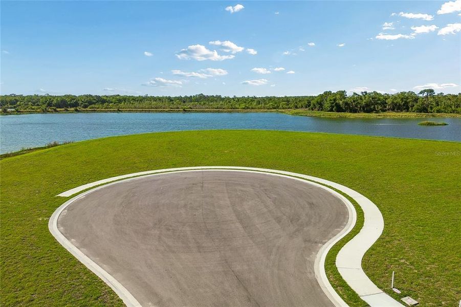 Community amenities in Creeks Edge at Twin Rivers, Parrish (Image 63). Community amenities in Creeks Edge at Twin Rivers, Parrish (Image 63).